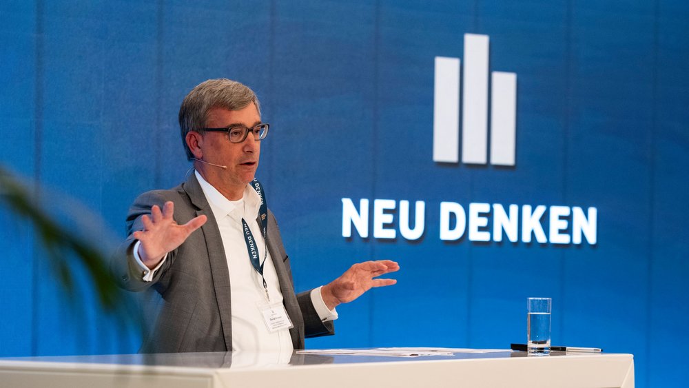 David Knower, Partner und Leiter der Cerberus Deutschland Beteiligungsberatung GmbH, spricht über die Folgen der US-Wahlen für unsere transatlantischen Beziehungen.