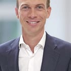 Dr. Dominik von Au