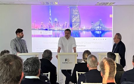 U.a. Dr. Christian Kahlenberg, Dr. Ralf Demuth. IFZA Präsentation.