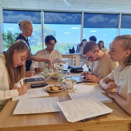 Studium trifft Praxis: Studentengruppe der HTW Berlin zu Gast bei der PlattesGroup auf Mallorca
